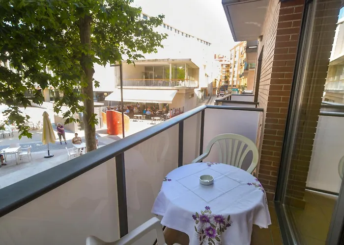 Mar De Vent -apartments * Lloret de Mar